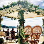 Décoration table mariage fleurs St Tropez