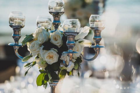 Décoration table mariage fleurs St Tropez