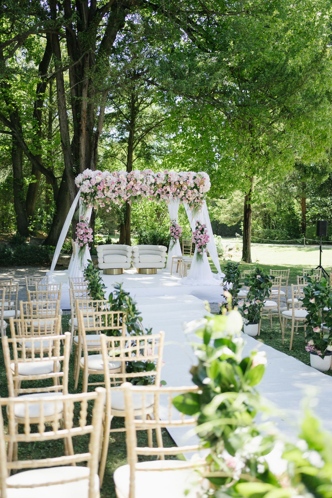 La houppa en voilage pour un mariage romantique